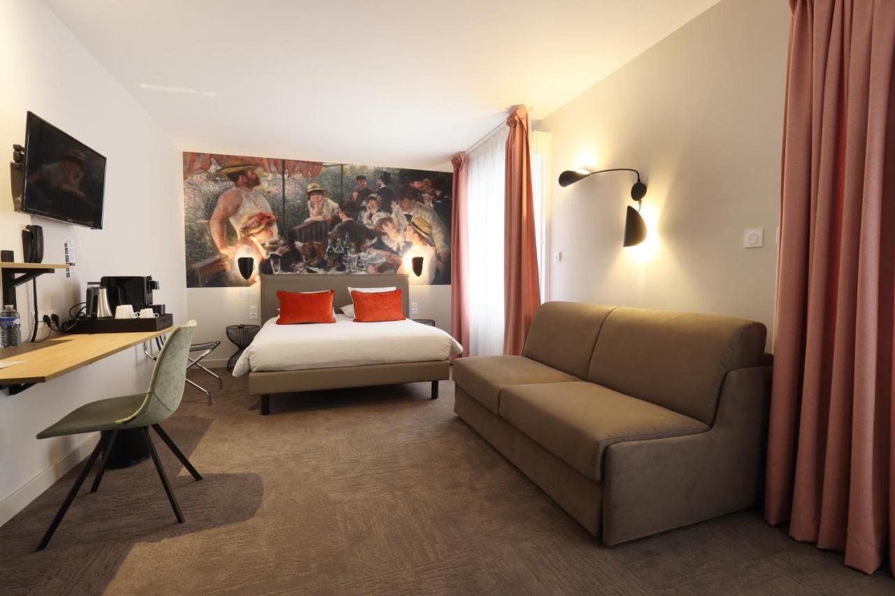 Superior Family Room