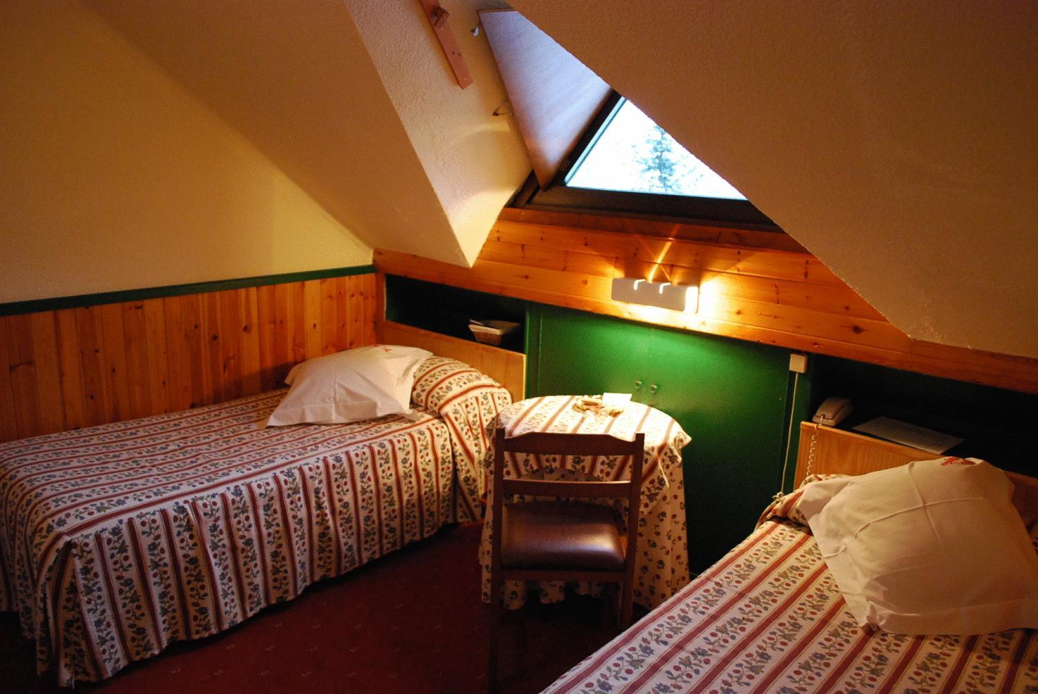 Economy Twin Room,1268649784:JPEG