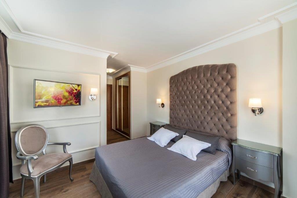 Small Double Room,1260868420:JPEG