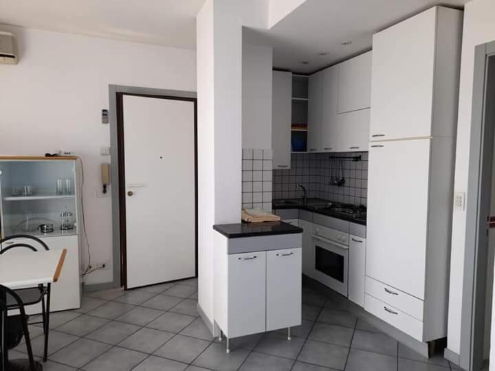 Two-Bedroom Apartment,1260931528:JPEG