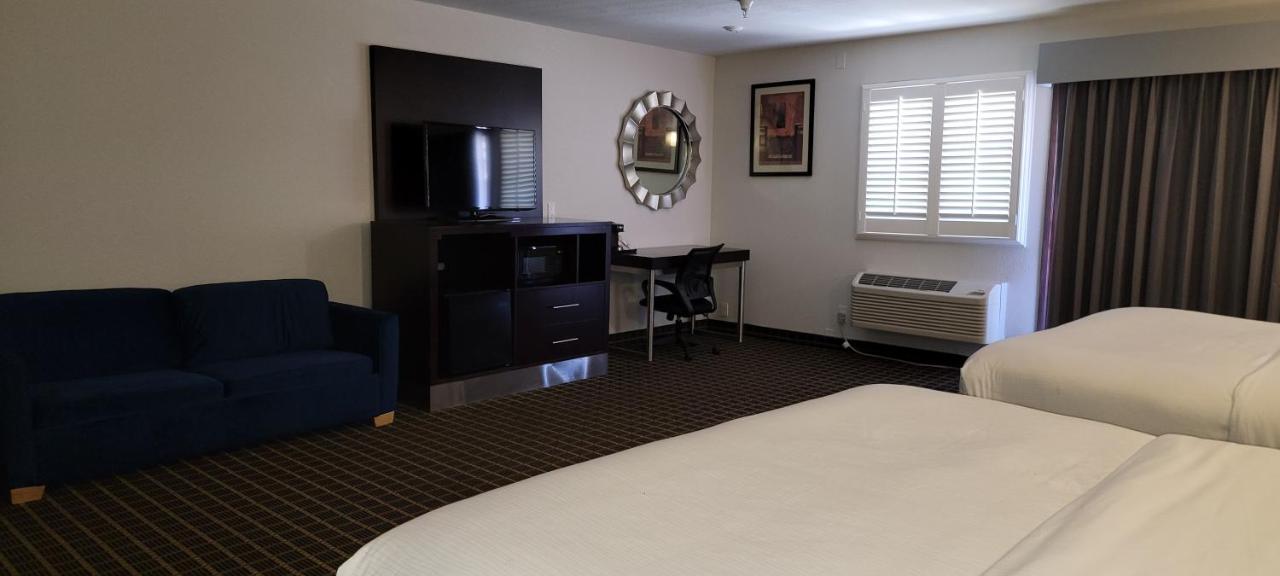 Standard Family Room