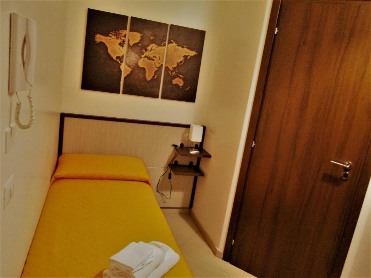 Small Single Room