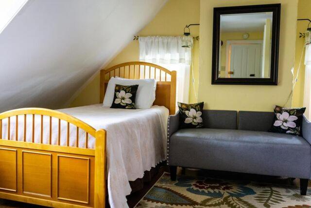 Large Twin Room