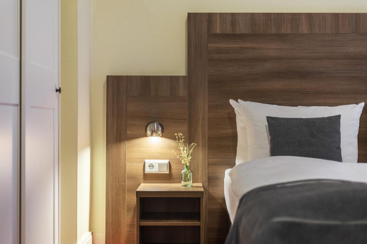 Standard Double Room,1262729557:JPEG