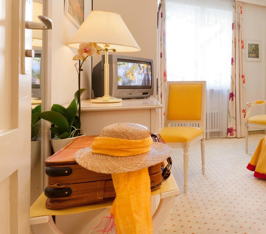 Single Room Mountain View