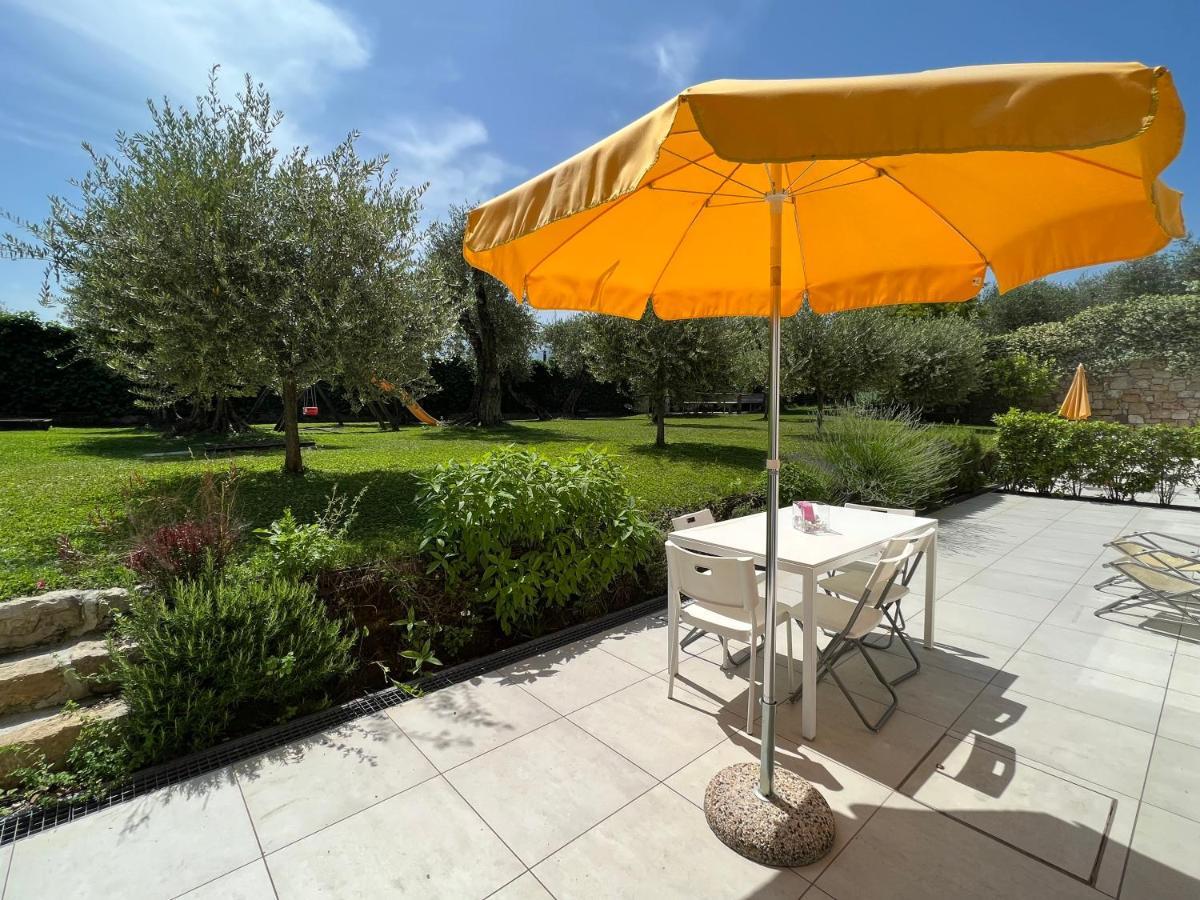 Two-Bedroom Apartment direct access to the garden