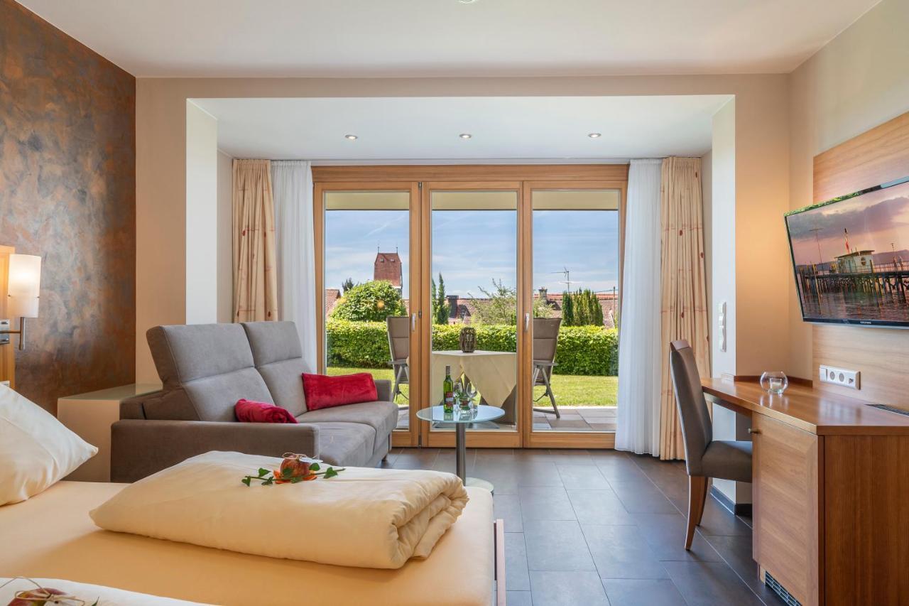 Comfort Double Room Terrace facing Garden No Lake View