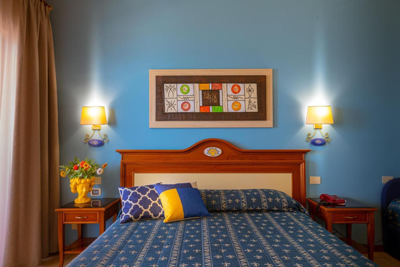 Triple Room Sea View