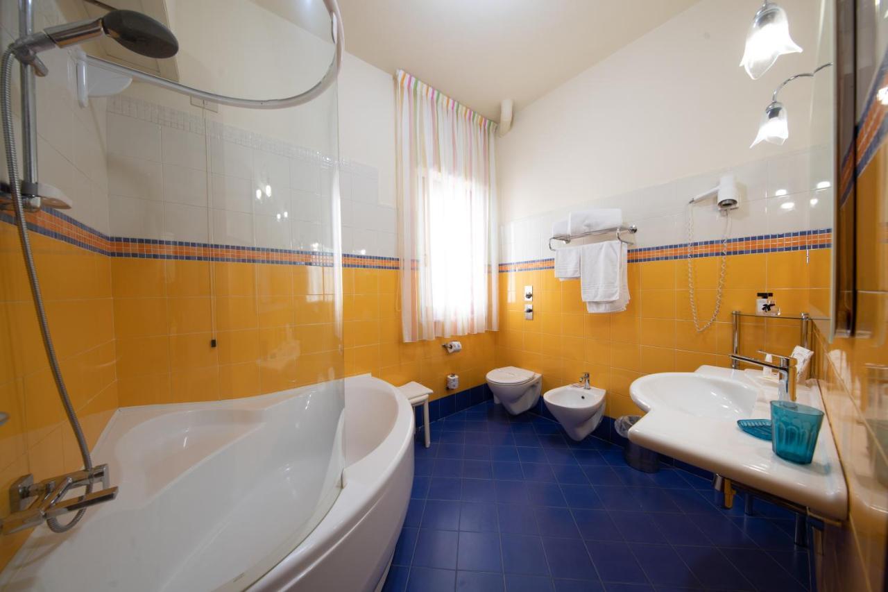 Triple Room Sea View