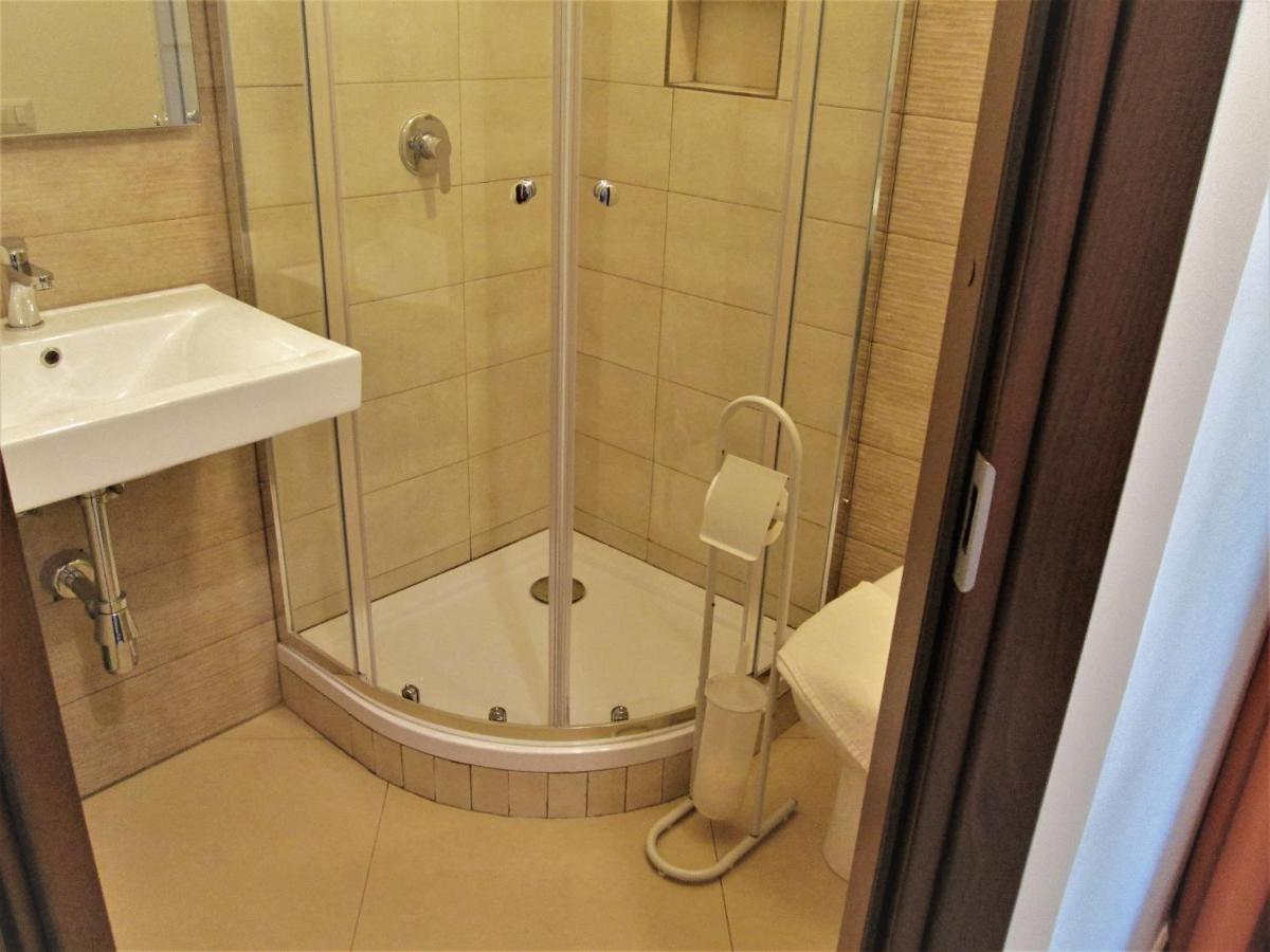 Small Single Room
