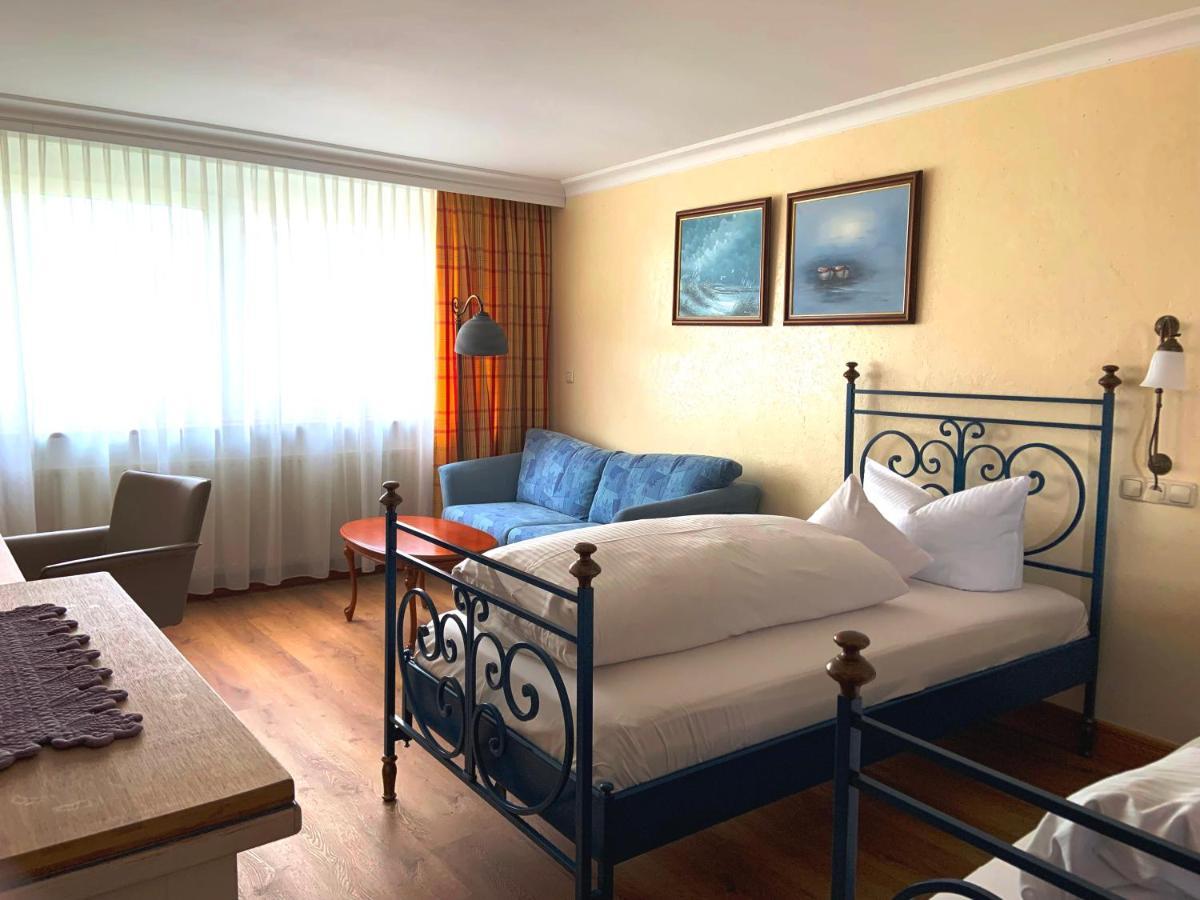 Bavarian Country-Style Double Room,226876541:JPEG