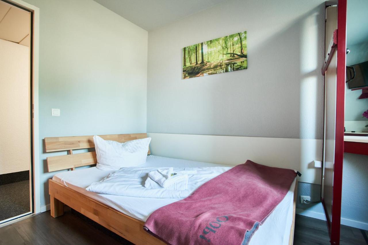 Doppelzimmer mit externem Badezimmer,1264089025:JPEG