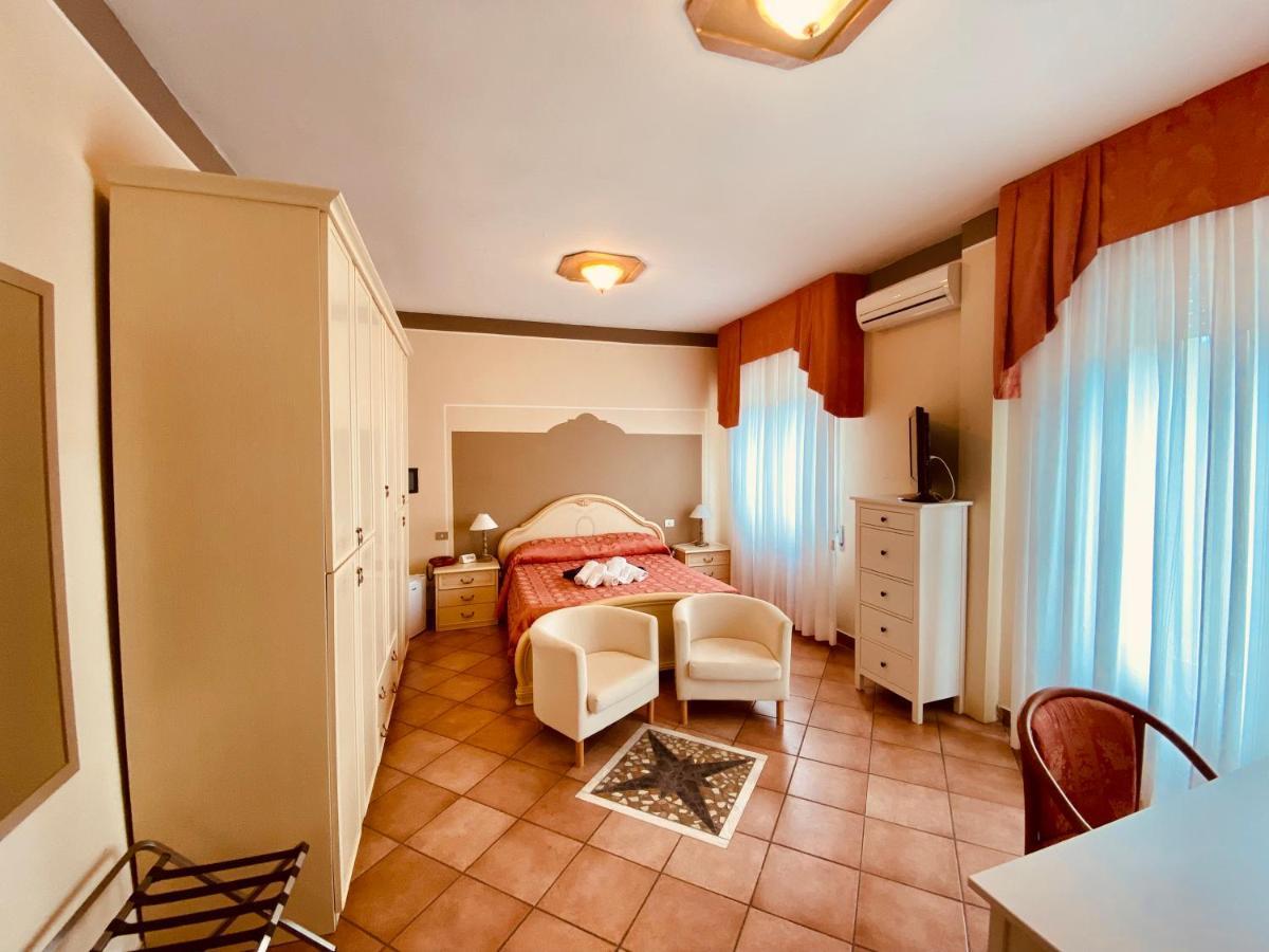 Junior Suite,1264117606:JPEG