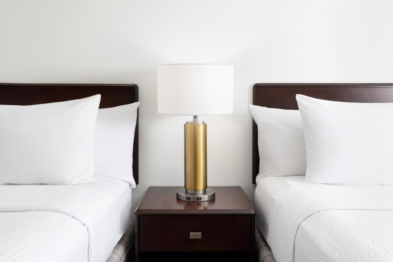 Suite with Two Double Beds and Sofa Bed - Hearing Accessible