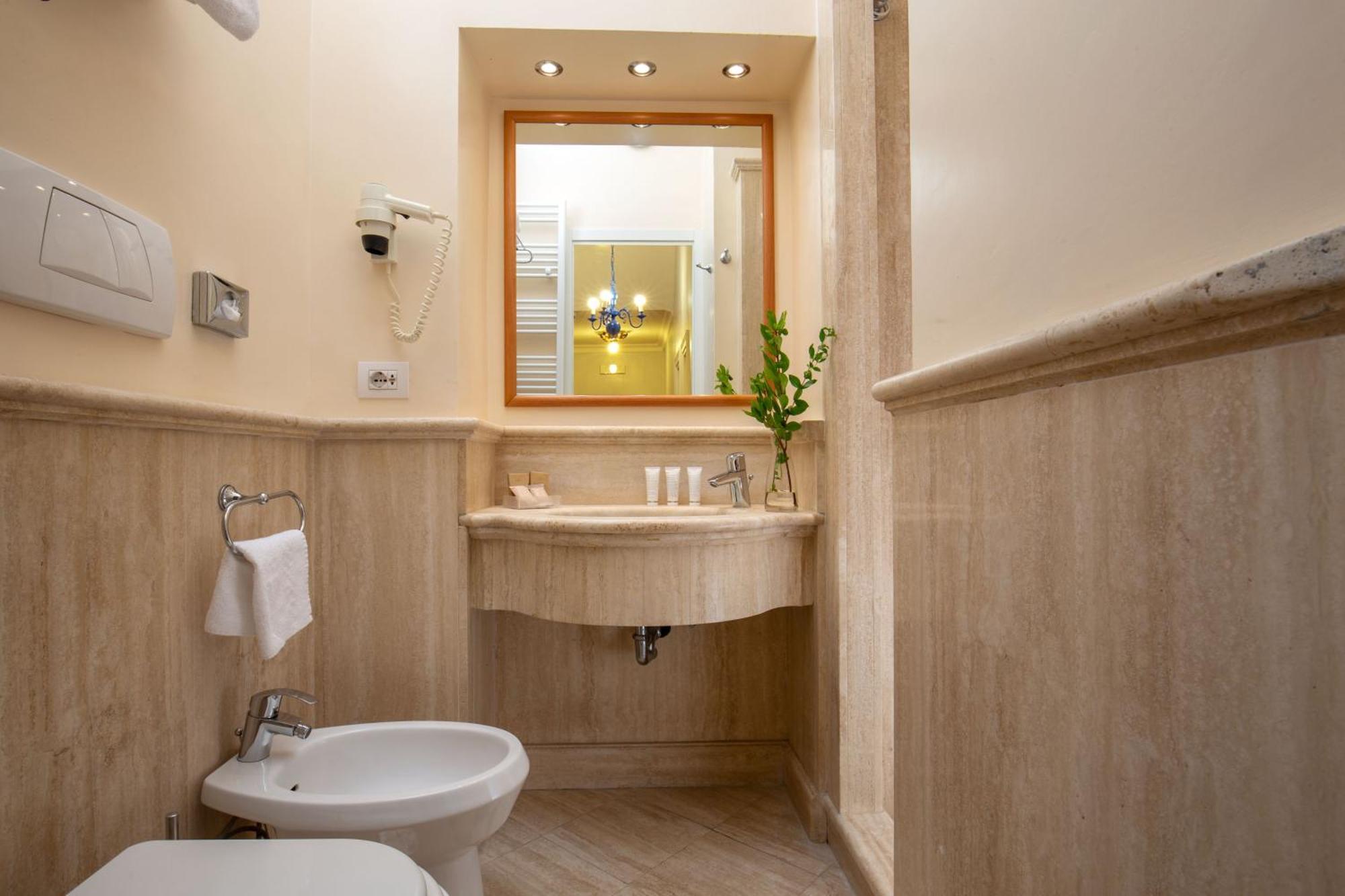 Superior Double or Twin Room Via dei Greci 23,1331524898:JPEG