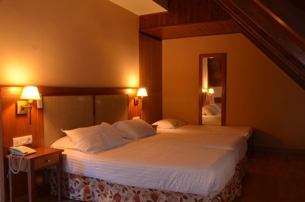 Double Room Extra Bed,242953629:JPEG