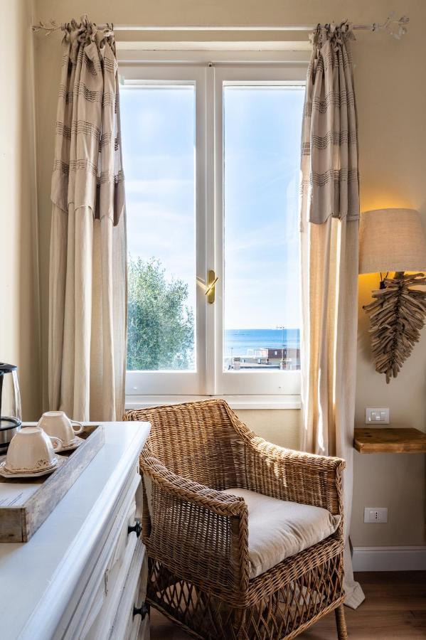 Classic con Vista mare,1648913877:JPEG