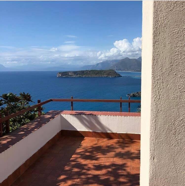 Double Room Private External Bathroom