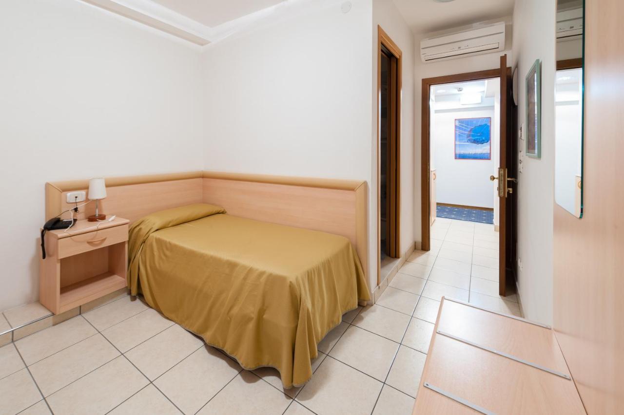Single Room,1542793900:JPEG