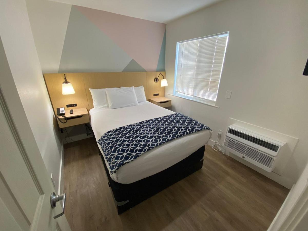 Queen Suite