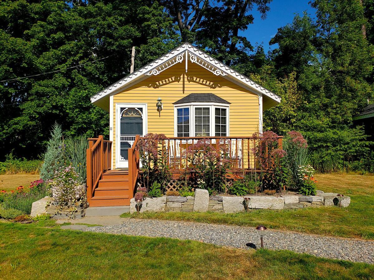 Garden Cottage King