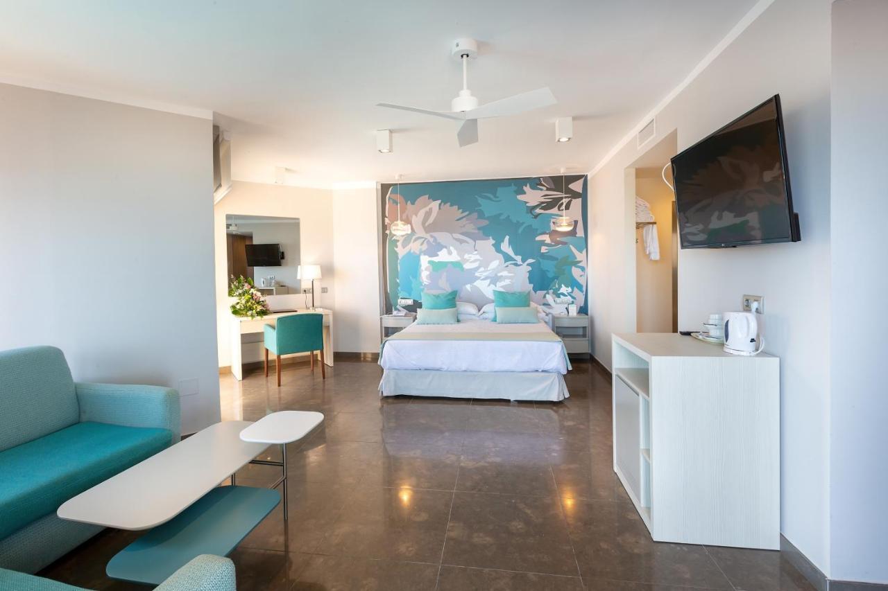 Junior Suite with Frontal Sea View,1267806694:JPEG