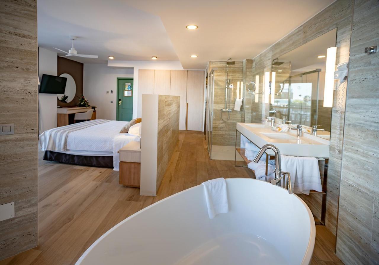 Junior Suite Frontal Sea View