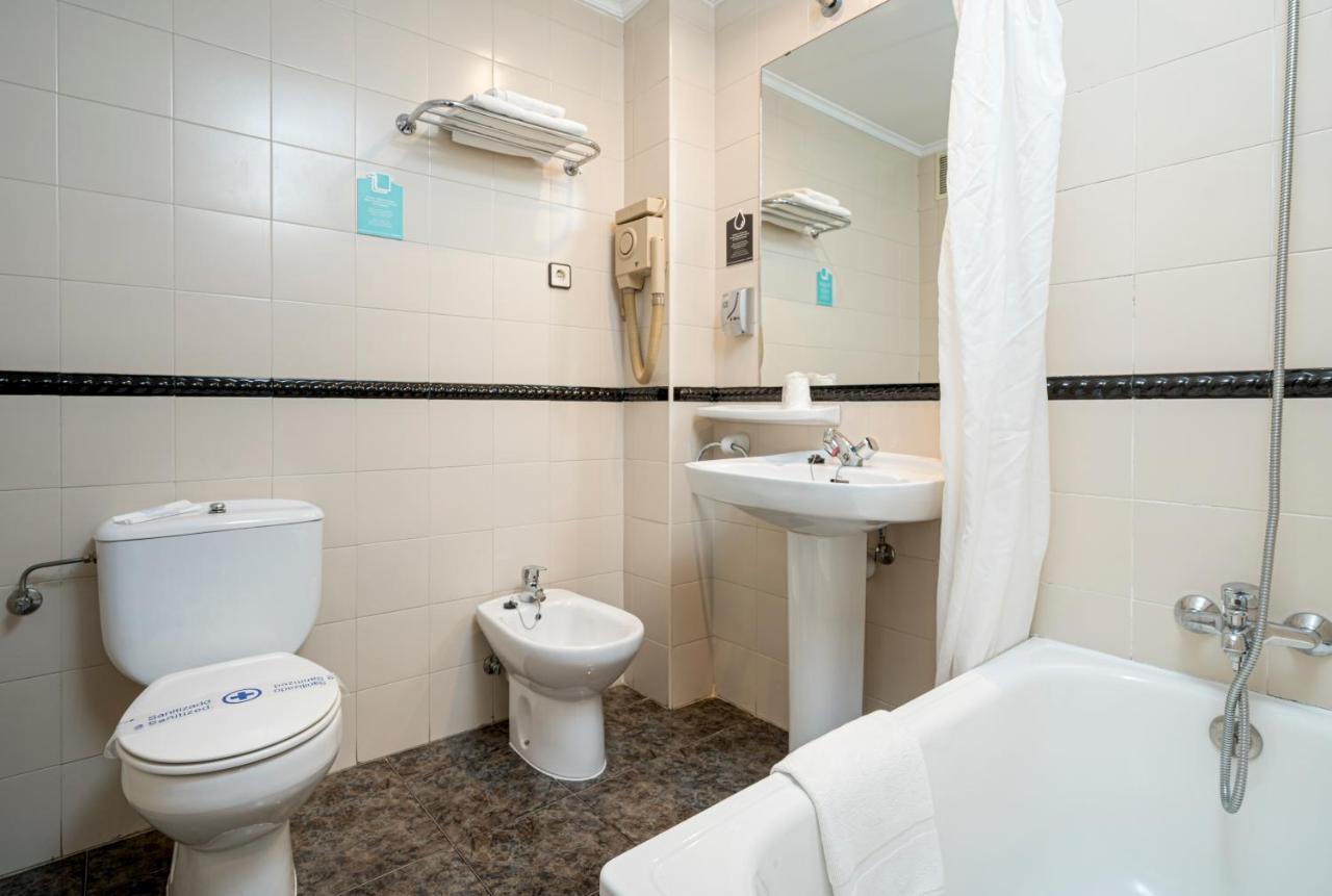 Economy Double or Twin Room,1443977731:JPEG