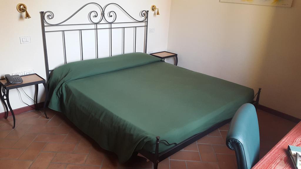 Double or Twin Room,425143599:JPEG