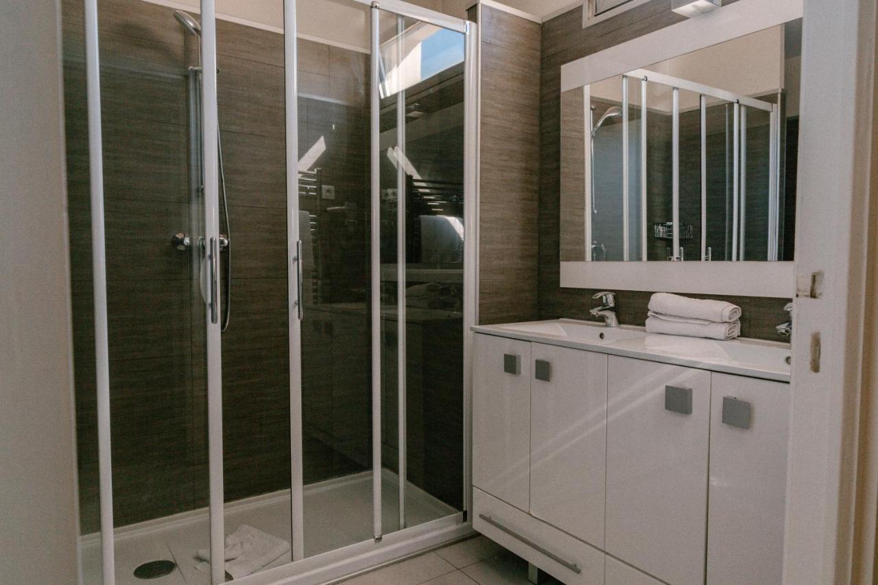 Standard One-Bedroom Apartment Terrace