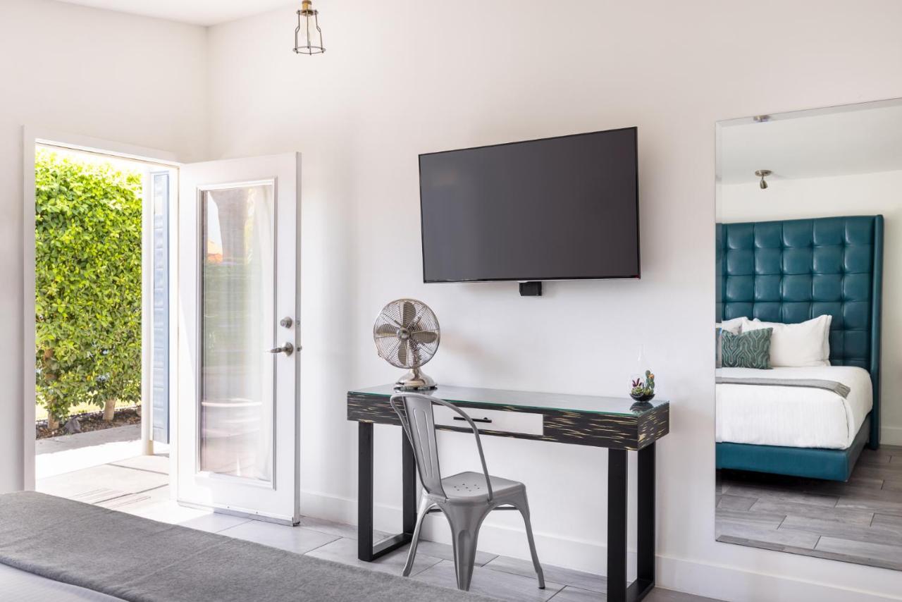 Standard King Room