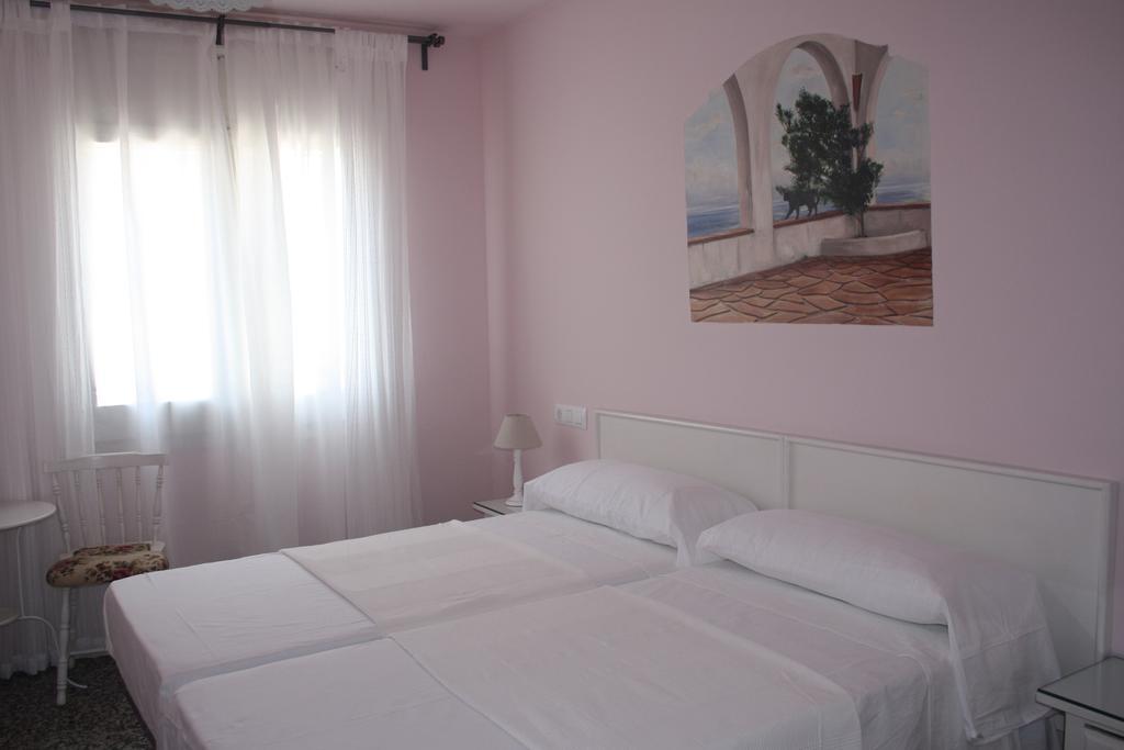 Family Double Room,126903201:JPEG