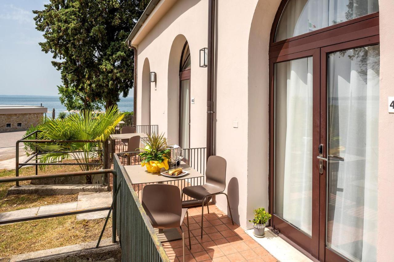 Family Room Garden View