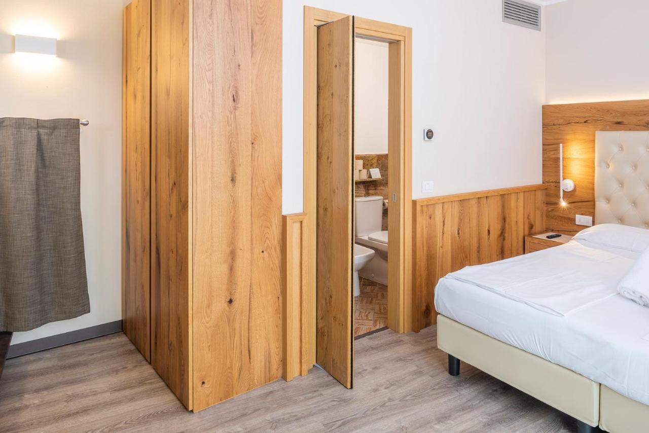 Double or Twin Room Garden View