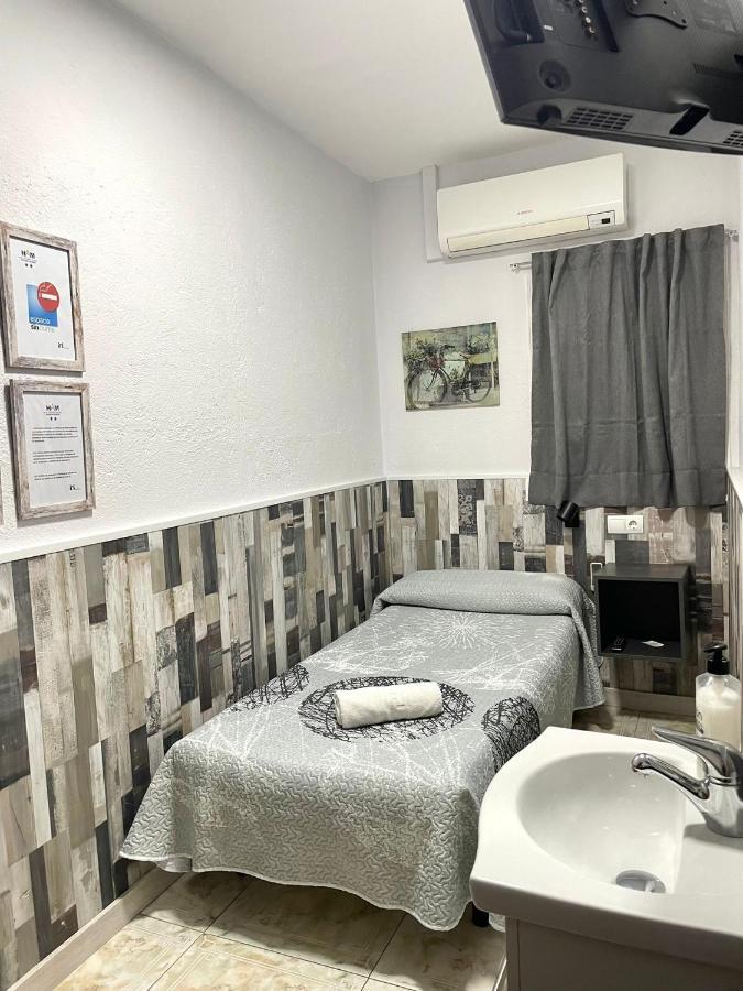 Single Room,1269244090:JPEG