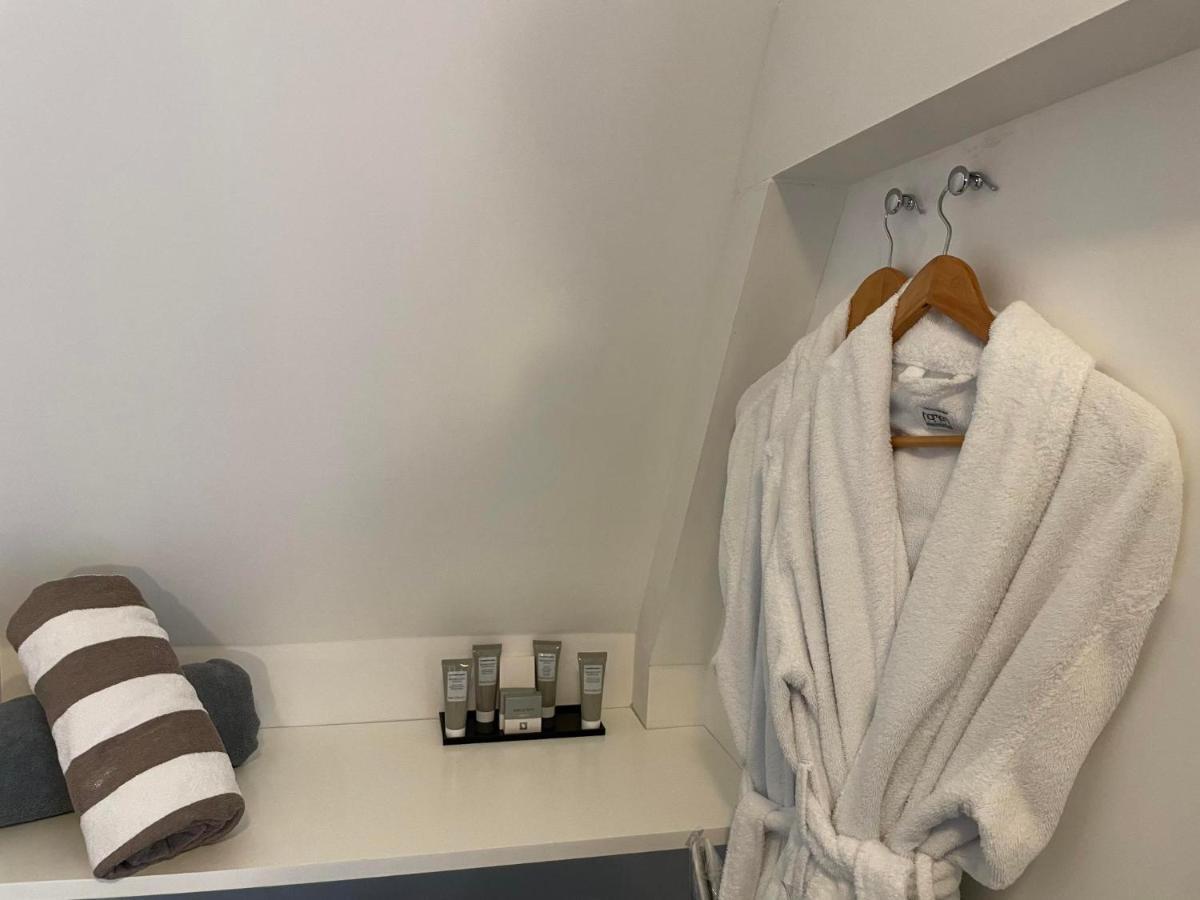 Luxury Suite with Sea View,1269323758:JPEG