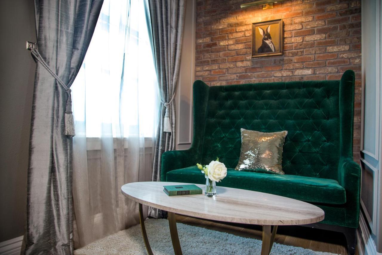 Luxury King Room,641166501:JPEG