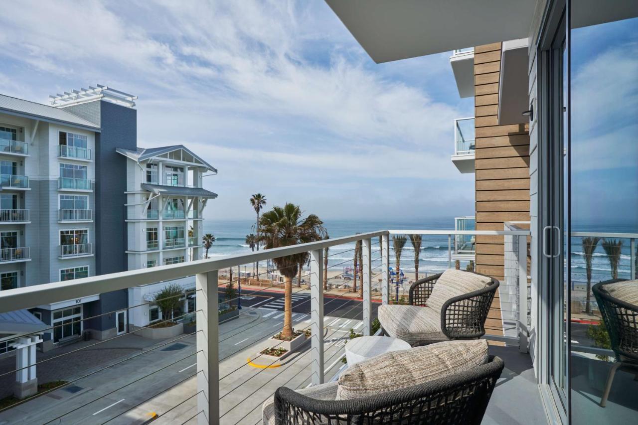 One King Bed Ocean View