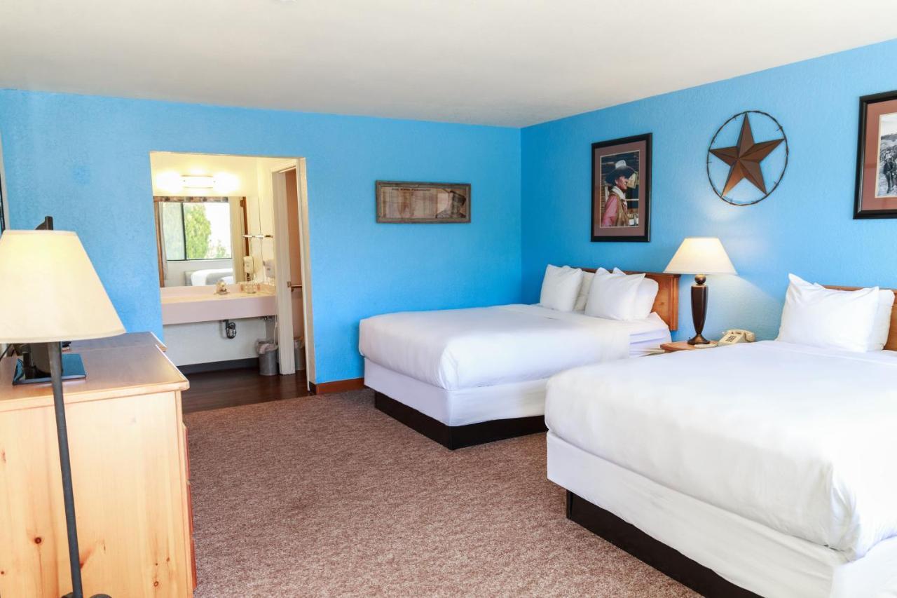 Queen Room Two Queen Beds