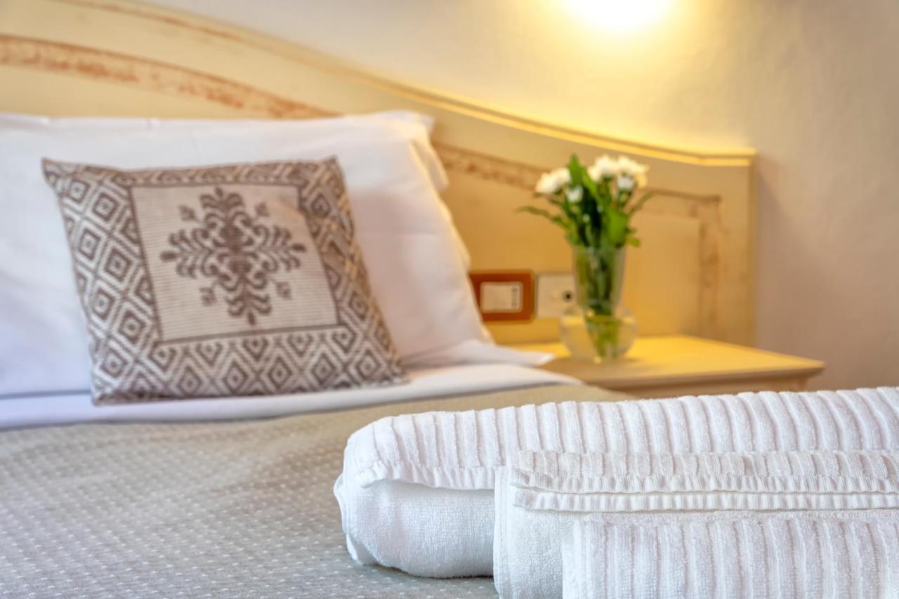 Classic Double Room,1264438240:JPEG