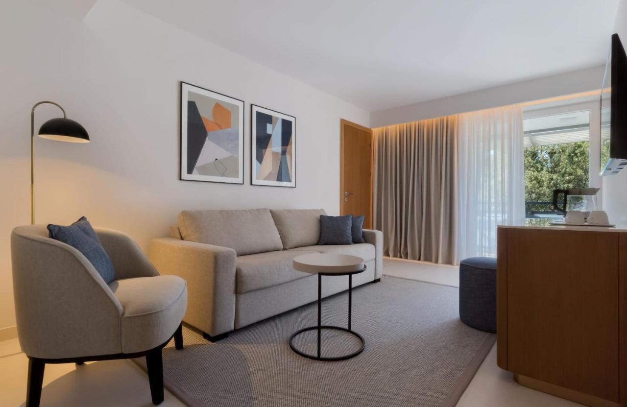 Junior Suite,1269911899:JPEG