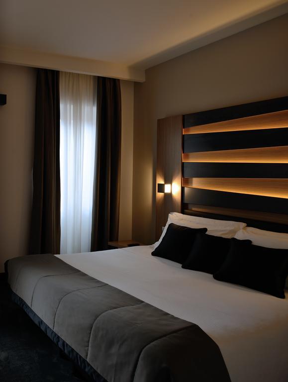 Double or Twin Room,642432438:JPEG