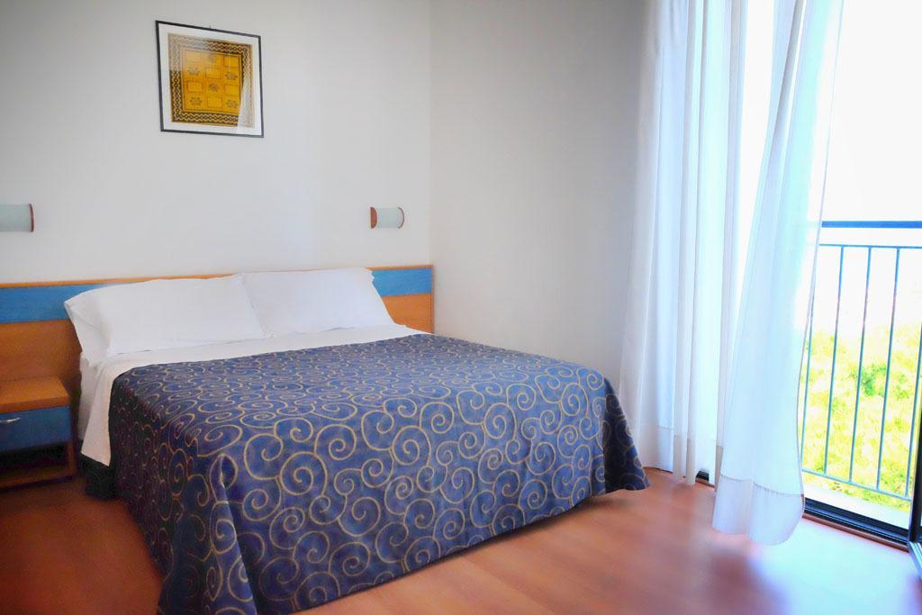 Basic Double Room,141015276:JPEG