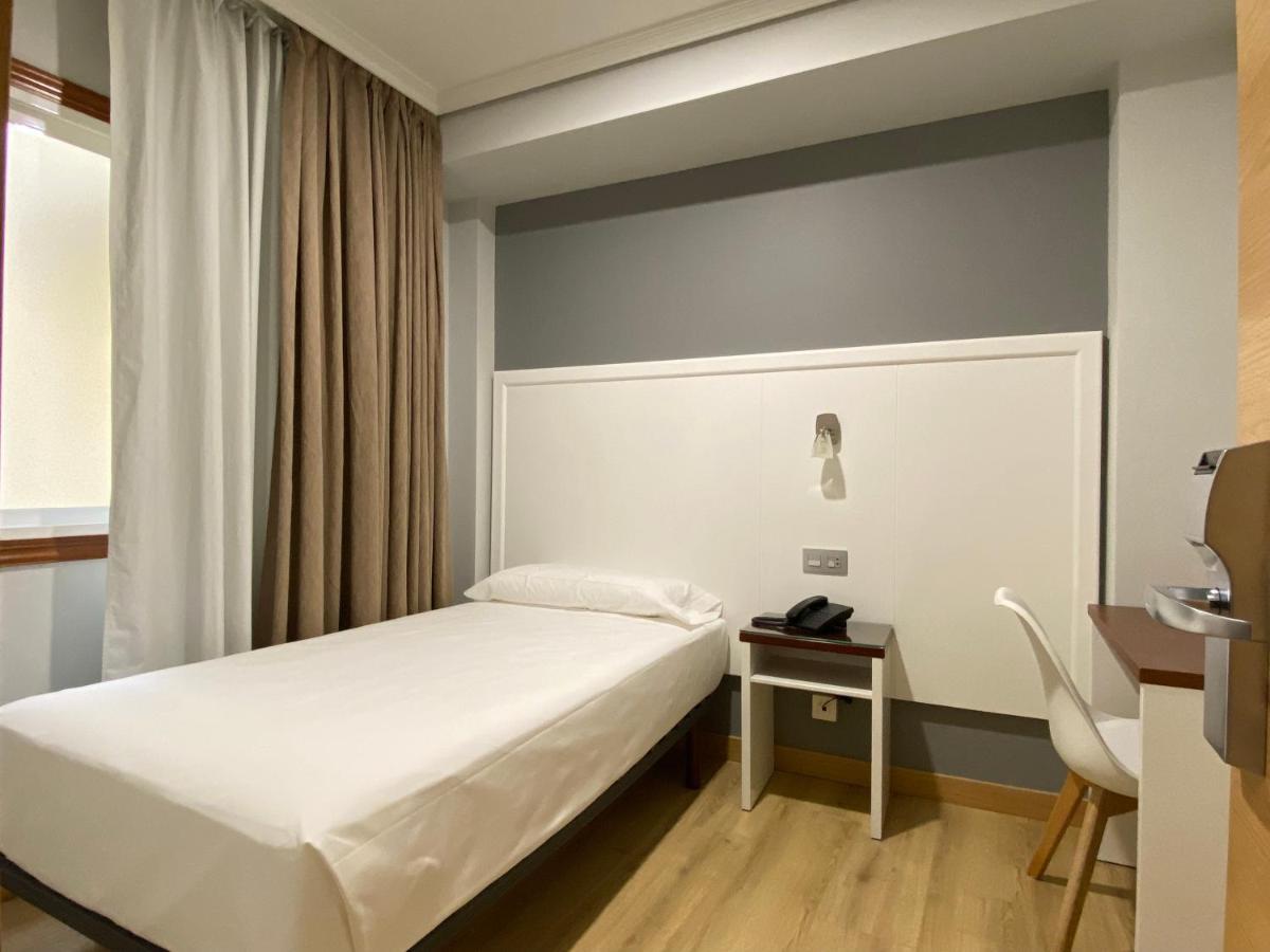 Economy Single Room,1270677151:JPEG
