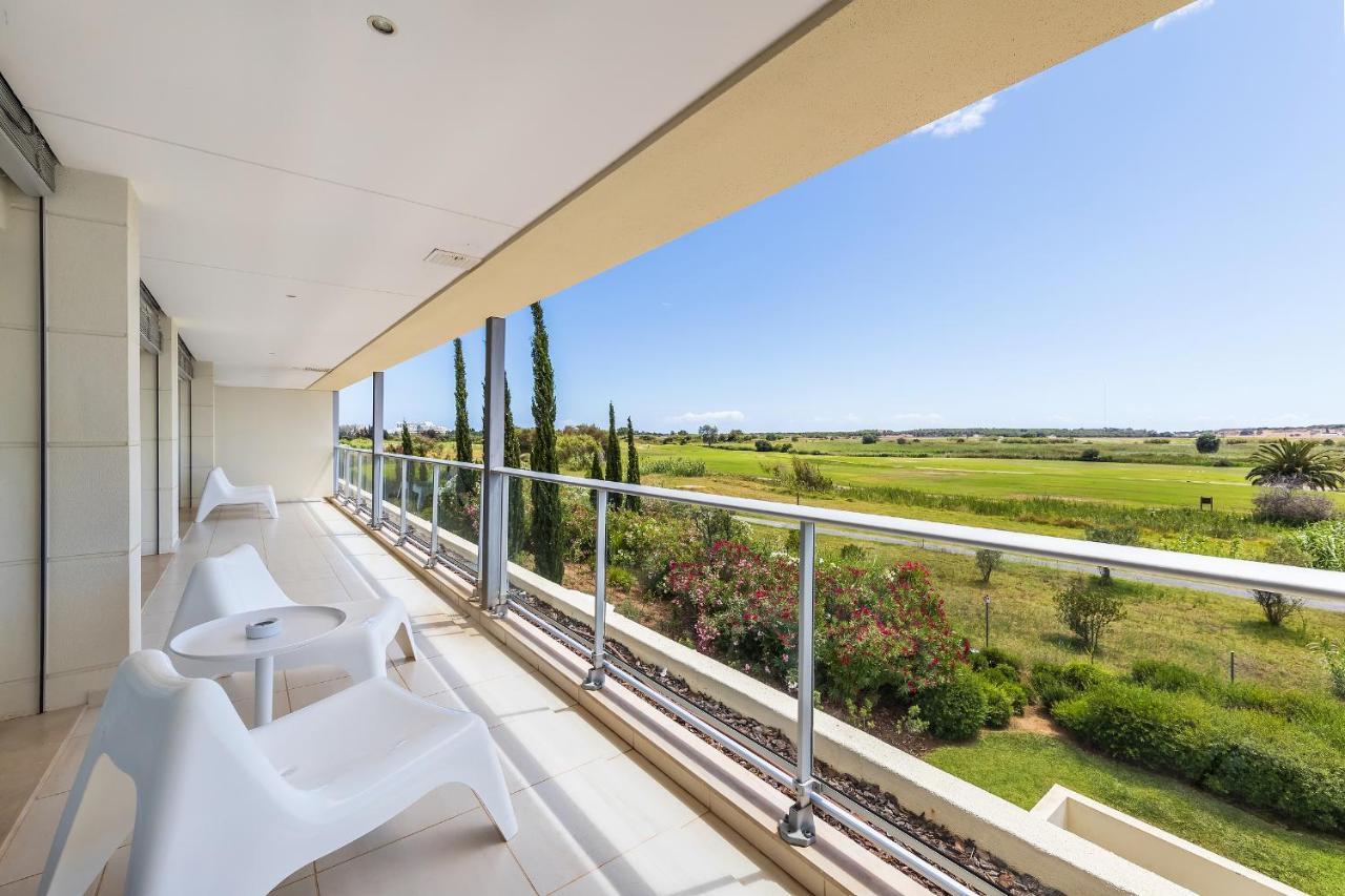 Two-Bedroom Apartment Golf View
