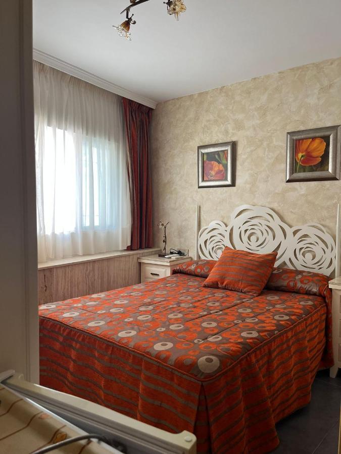 Double or Twin Room Private Bathroom