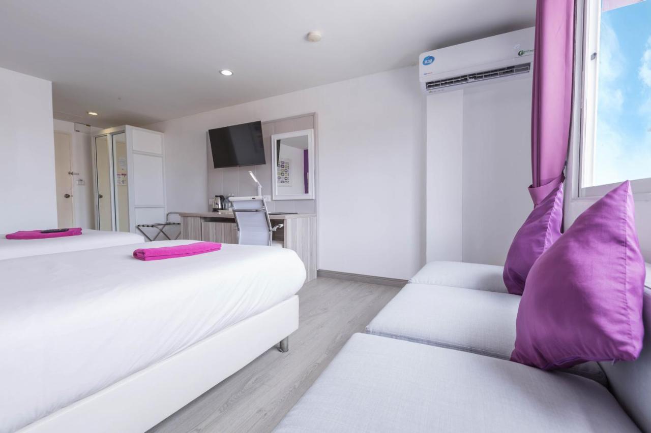 Superior Twin Room South Wing