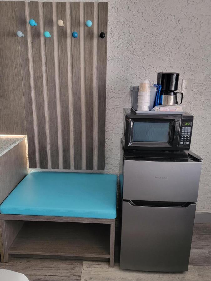 King Studio No Resort Fee,1259658358:JPEG