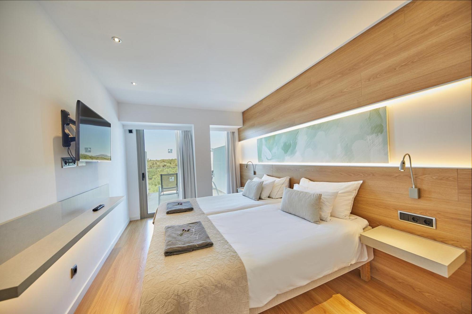 Premium Room Large Balcony
