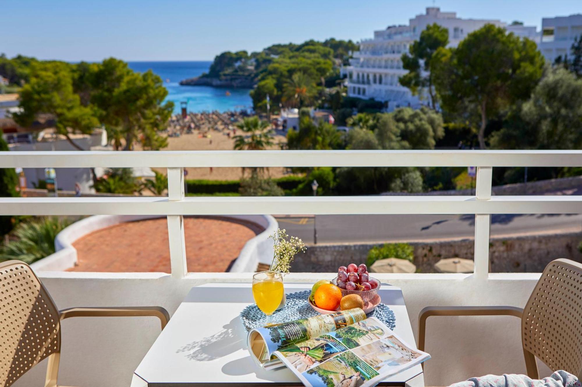 Twin Room Sea View